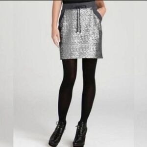 💥NWT💥 ANN TAYLOR SILVER SEQUIN KNIT SKIRT SZ M